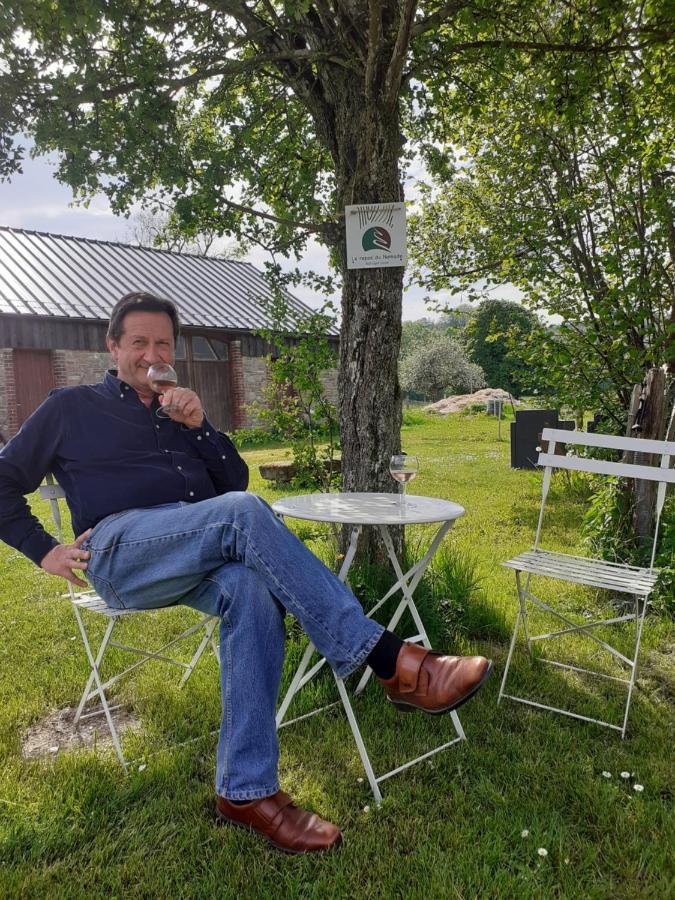 Le Repos Du Nomade B&B 7 Personnes Manhay Buitenkant foto